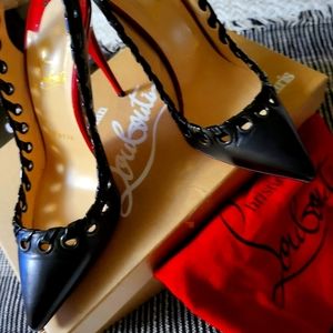 Louboutin black sexy heel 38.5